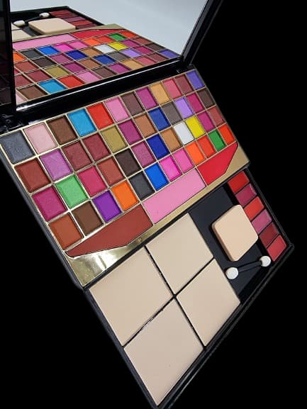 Professional Complete Makeup Kit