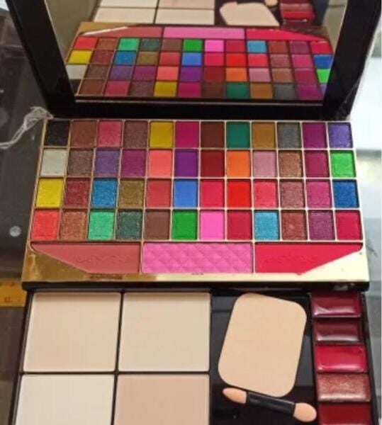 Professional Complete Makeup Kit